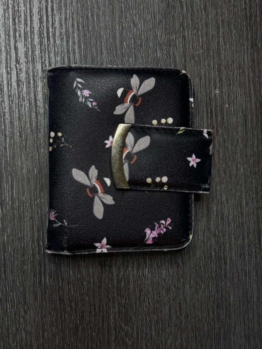 Time and Tru Black Floral Card & Key Holder